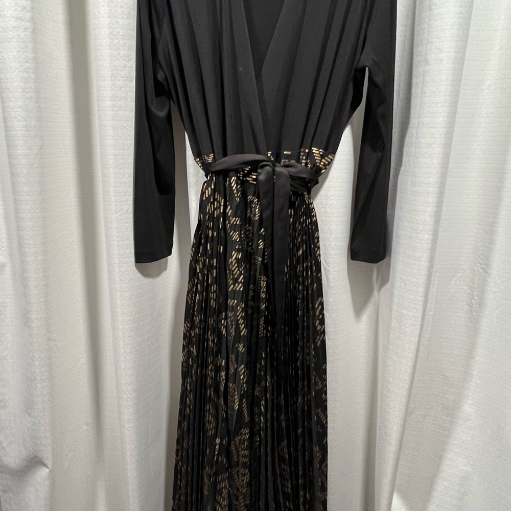 Elegant Black and Gold Lularoe DeAnne Wrap Dress size XL